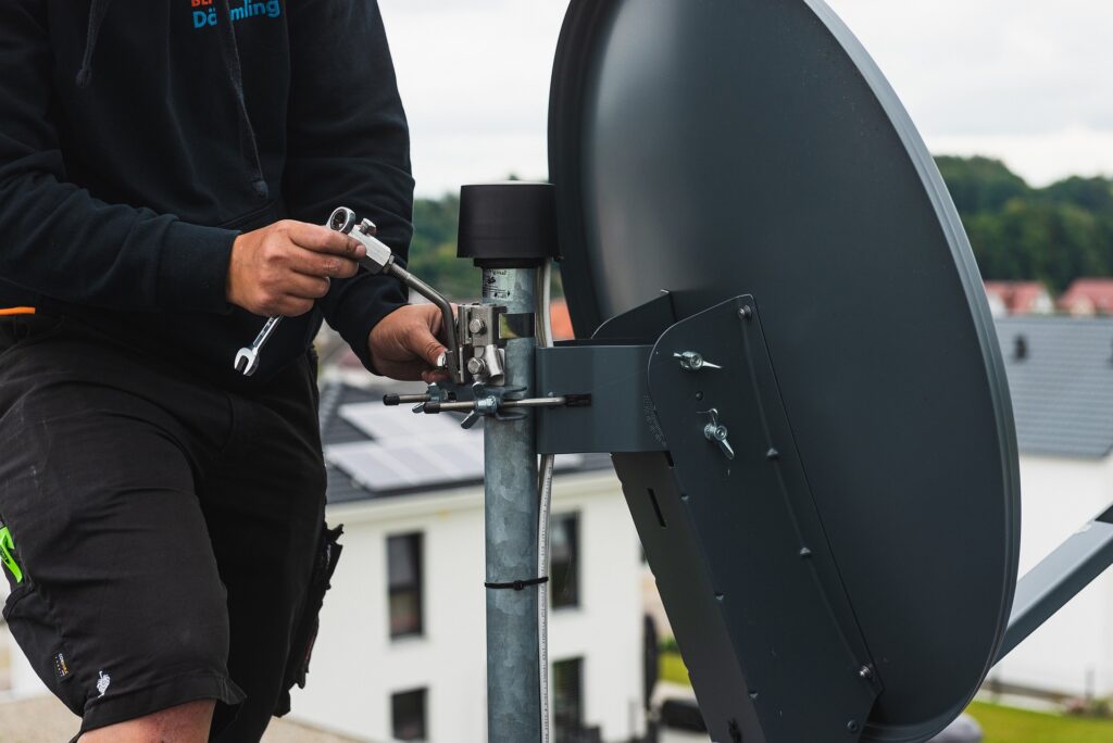 satellite dish ge41fc9f42 1920